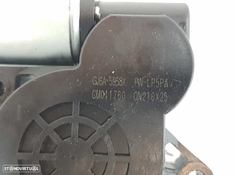MOTOR ELEVADOR DE VIDRO TRASEIRO DIREITO MAZDA CX-7 2011 -GJ6A5958X - 1