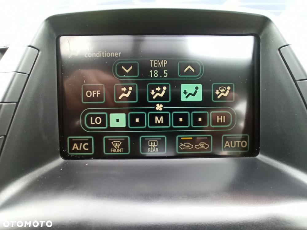 Toyota Prius - 17