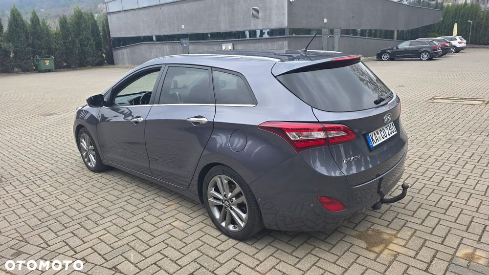 Hyundai i30 blue 1.6 CRDi Premium - 6