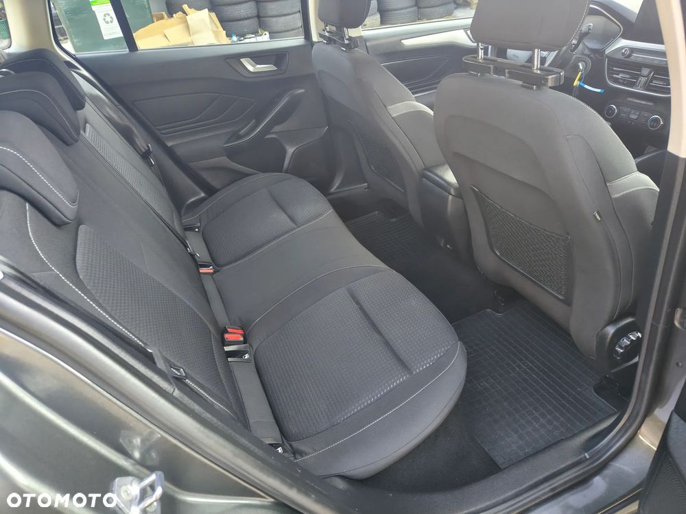 Ford Focus - 7