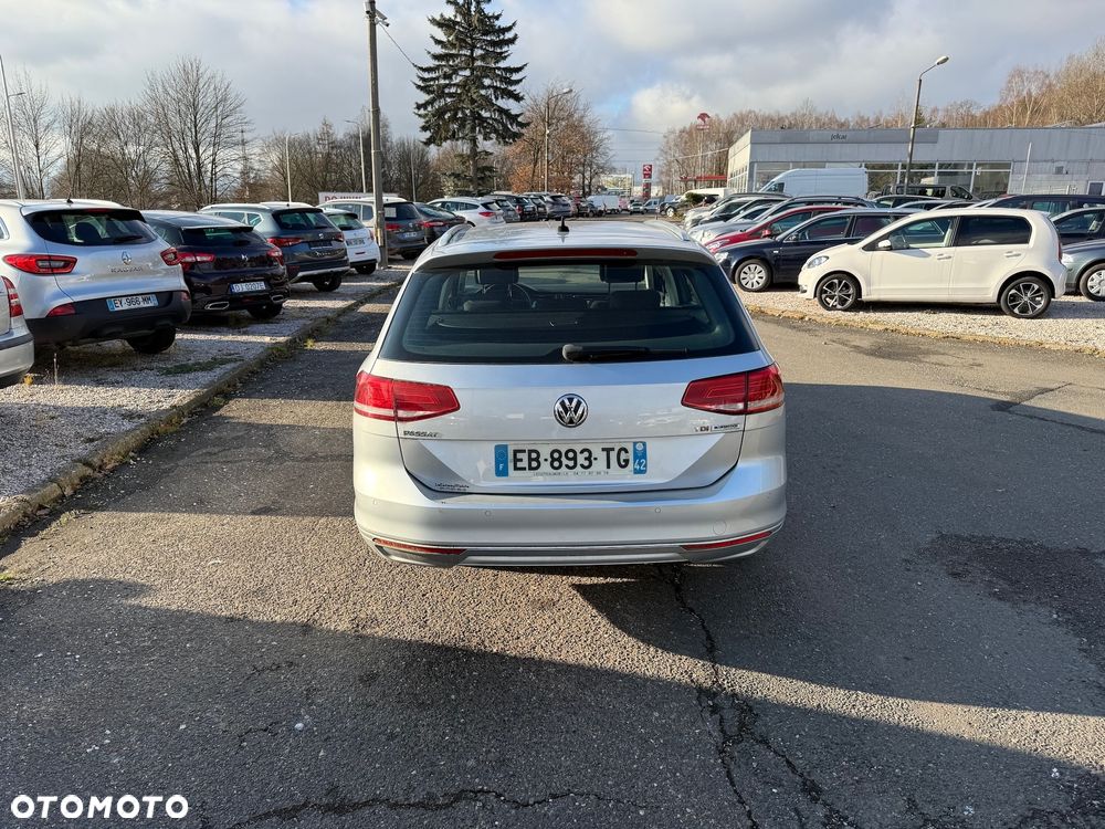 Volkswagen Passat ver-variant-1-6-tdi-scr-dsg-comfortline - 6