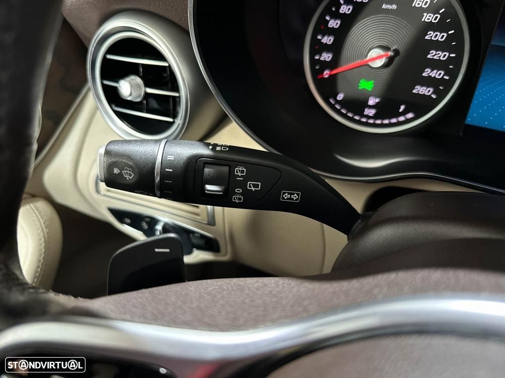 Mercedes-Benz GLC 300 e 4Matic 9G-TRONIC Edition AMG Line - 42