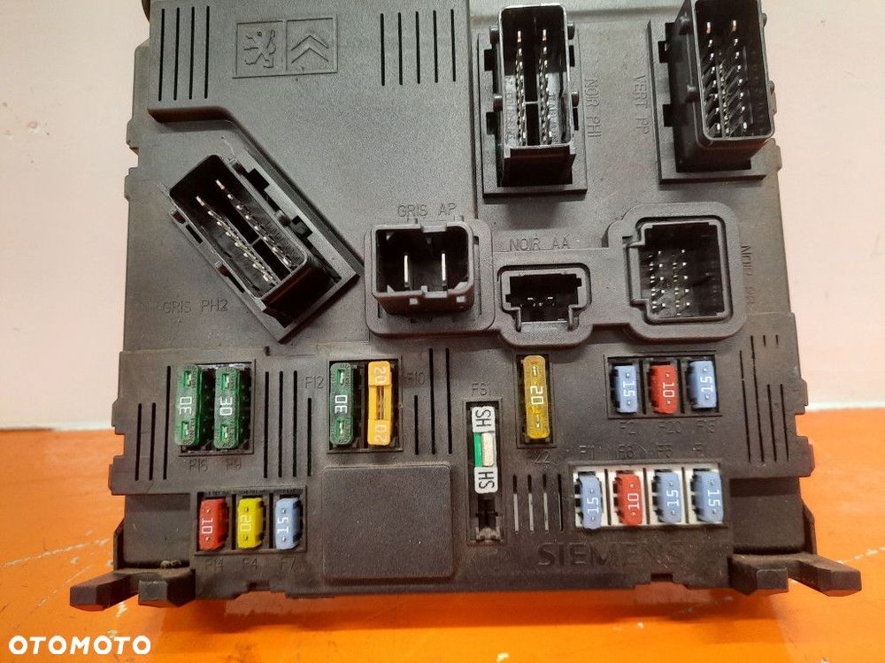 PEUGEOT 407 1.6 HDIF 16V  04-10 SKRZYNKA BEZPIECZNIKÓW 9655708380 9HZ - 3