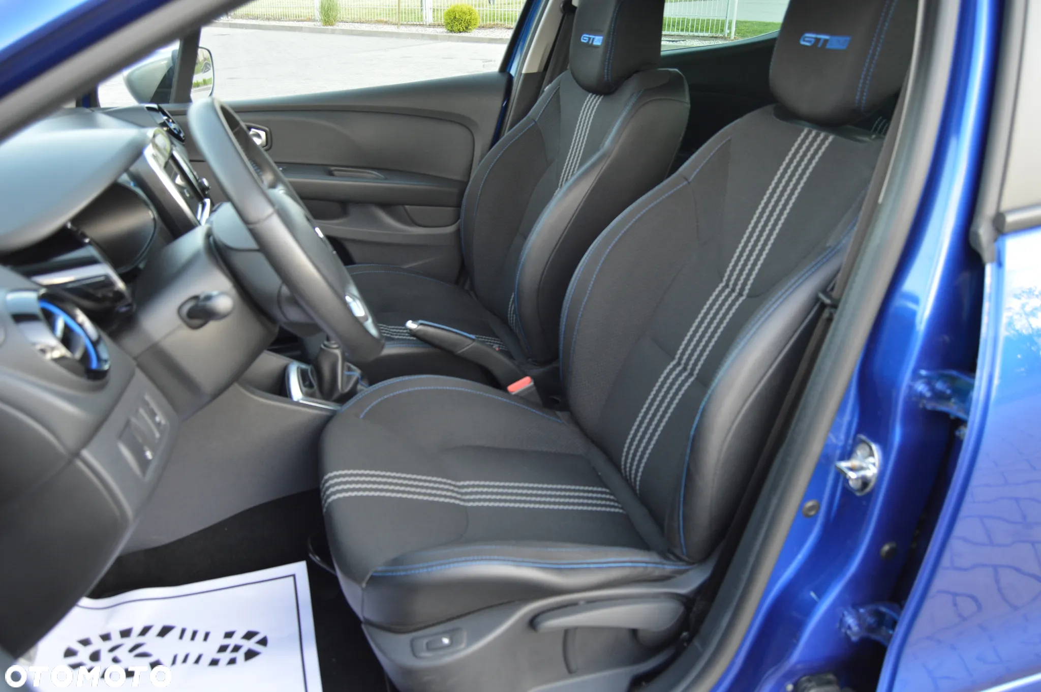 Renault Clio ENERGY TCe 120 Bose Edition - 30