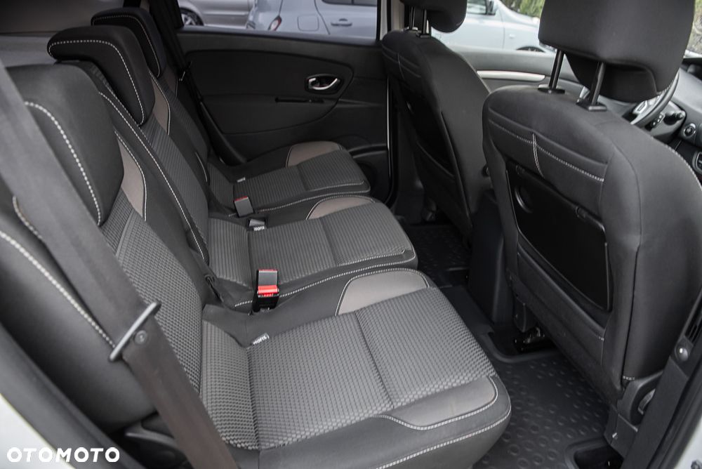 Renault Scenic 1.2 TCE Energy Bose - 29