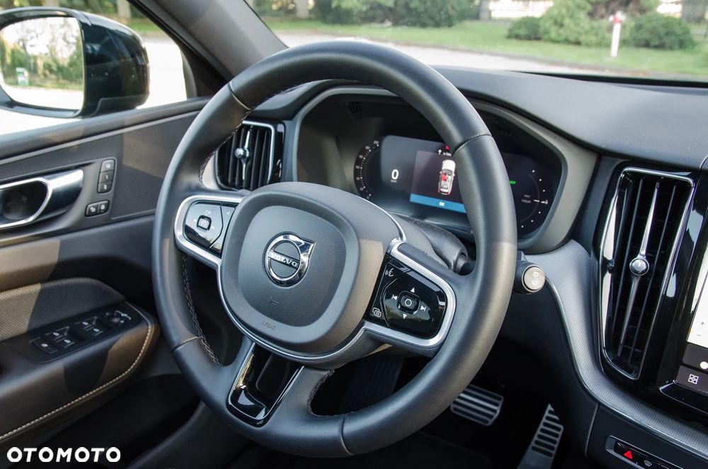 Volvo XC 60 - 30