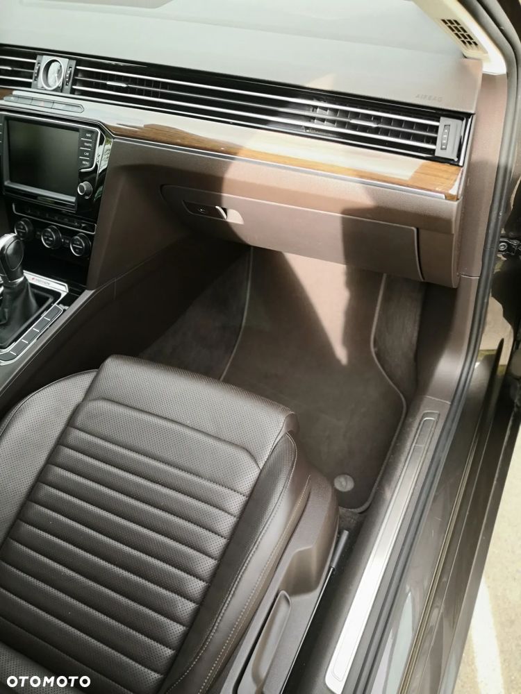 Volkswagen Passat - 29