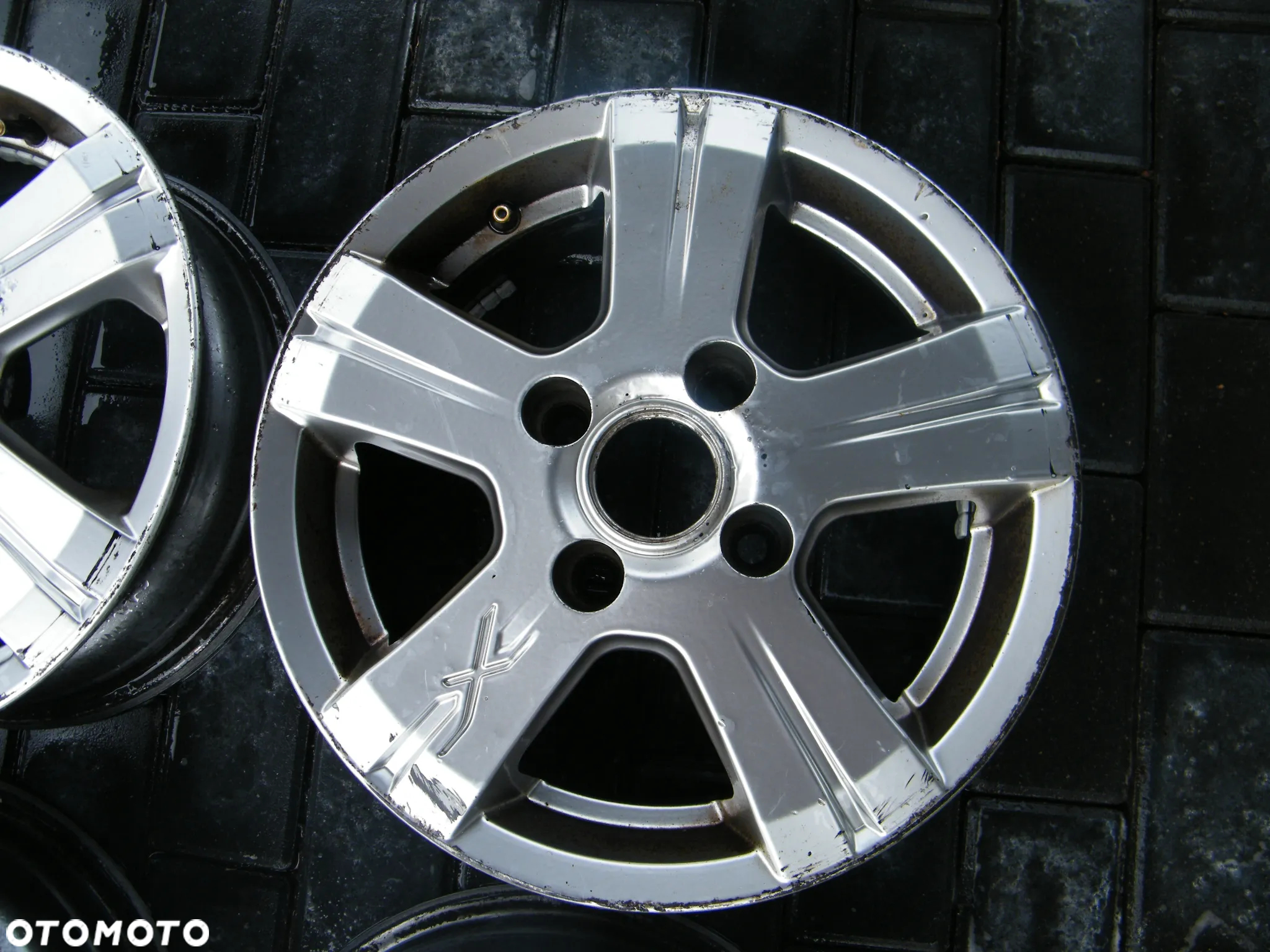 Felgi aluminiowe alufelgi komplet 4x108 ET35 / 5,5J x 14 otwór 70 - 2