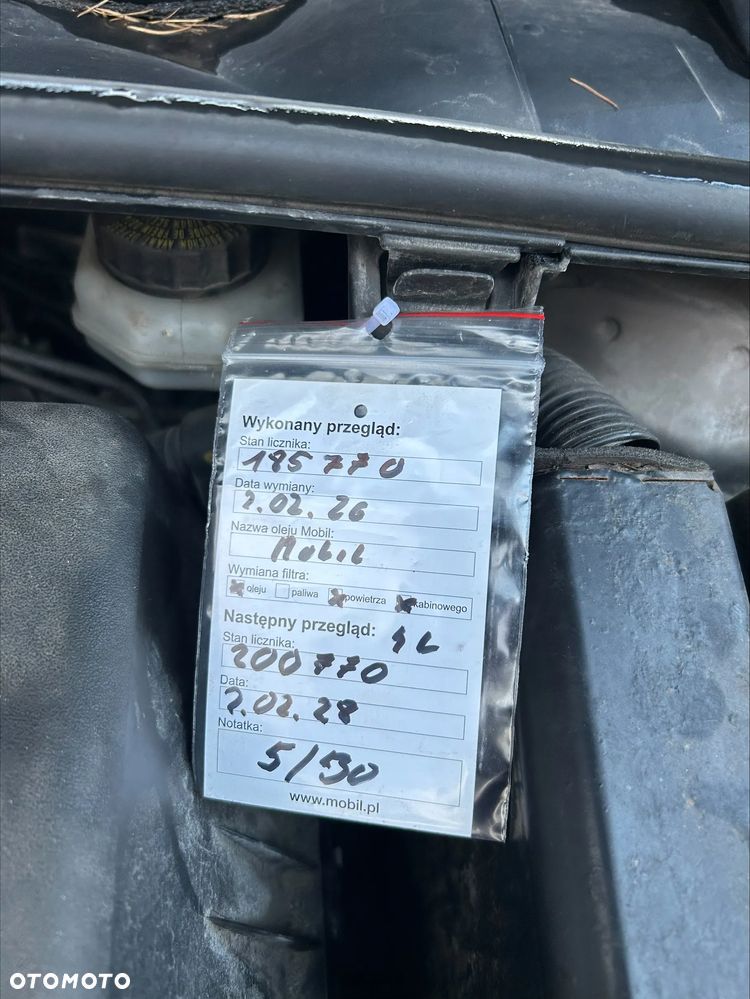 Toyota Avensis 2.0 Style MS - 9