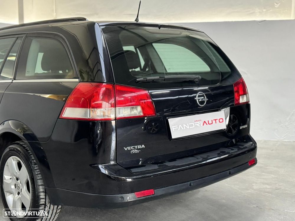 Opel Vectra Caravan 1.9 CDTi Executive - 14