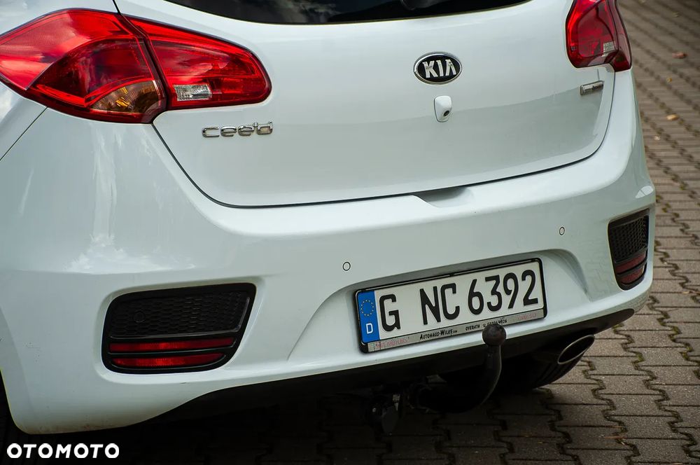 Kia Ceed 1.6 CRDi 136 ISG Platinum Edition - 18