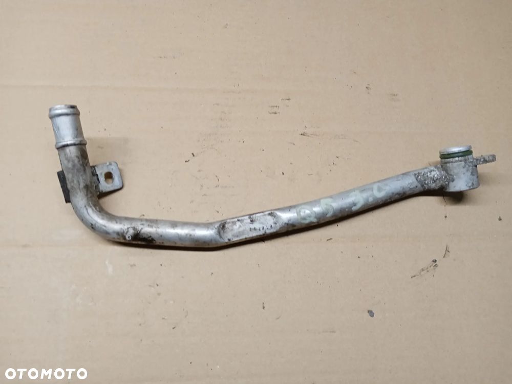 Rurka przewód wody płynu Audi Q5 3.0 TDI CTB 059121075EB - 2