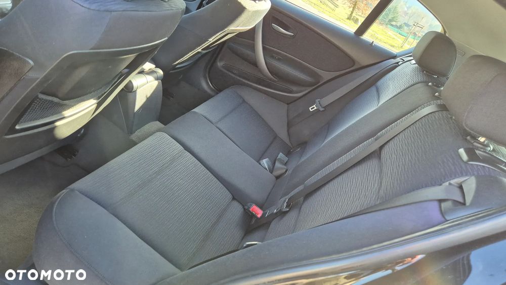 BMW Seria 1 116i - 12