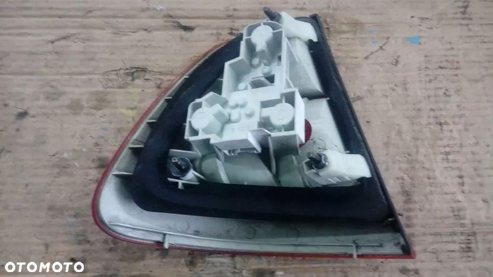 LAMPA TYŁ LEWA PRAWA BMW E46 KOMBI 6905628 627 - 6