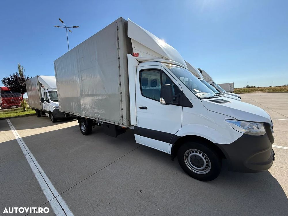 Mercedes-Benz Sprinter - 2