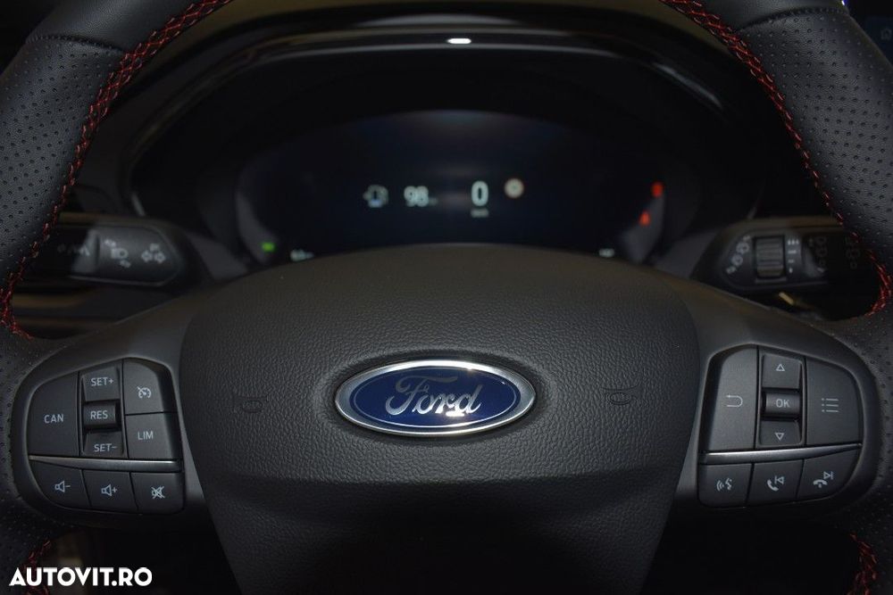 Ford Focus 1.5 EcoBlue 8AT ST-Line X - 16