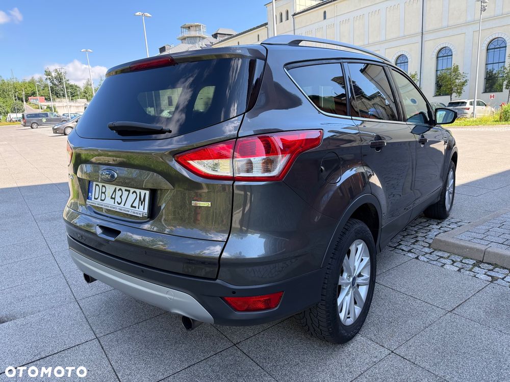 Ford Kuga 1.5 EcoBoost 2x4 Titanium - 5
