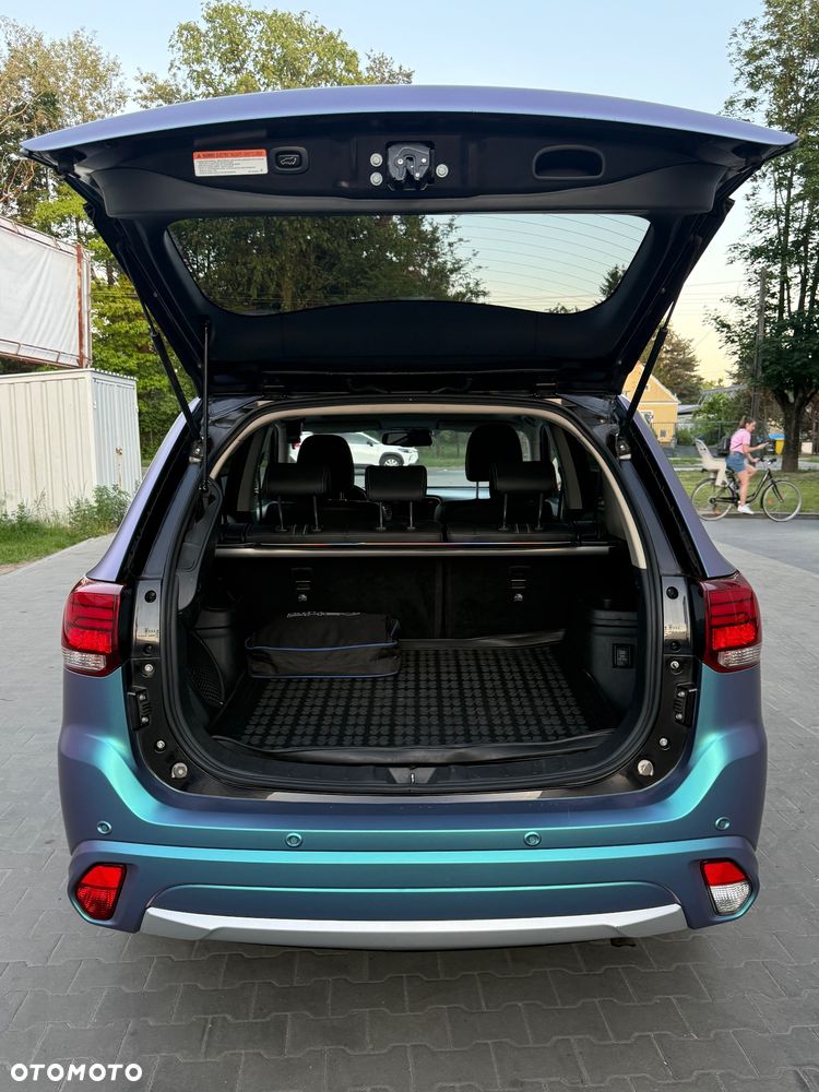Mitsubishi Outlander 2.0 4WD Top - 7