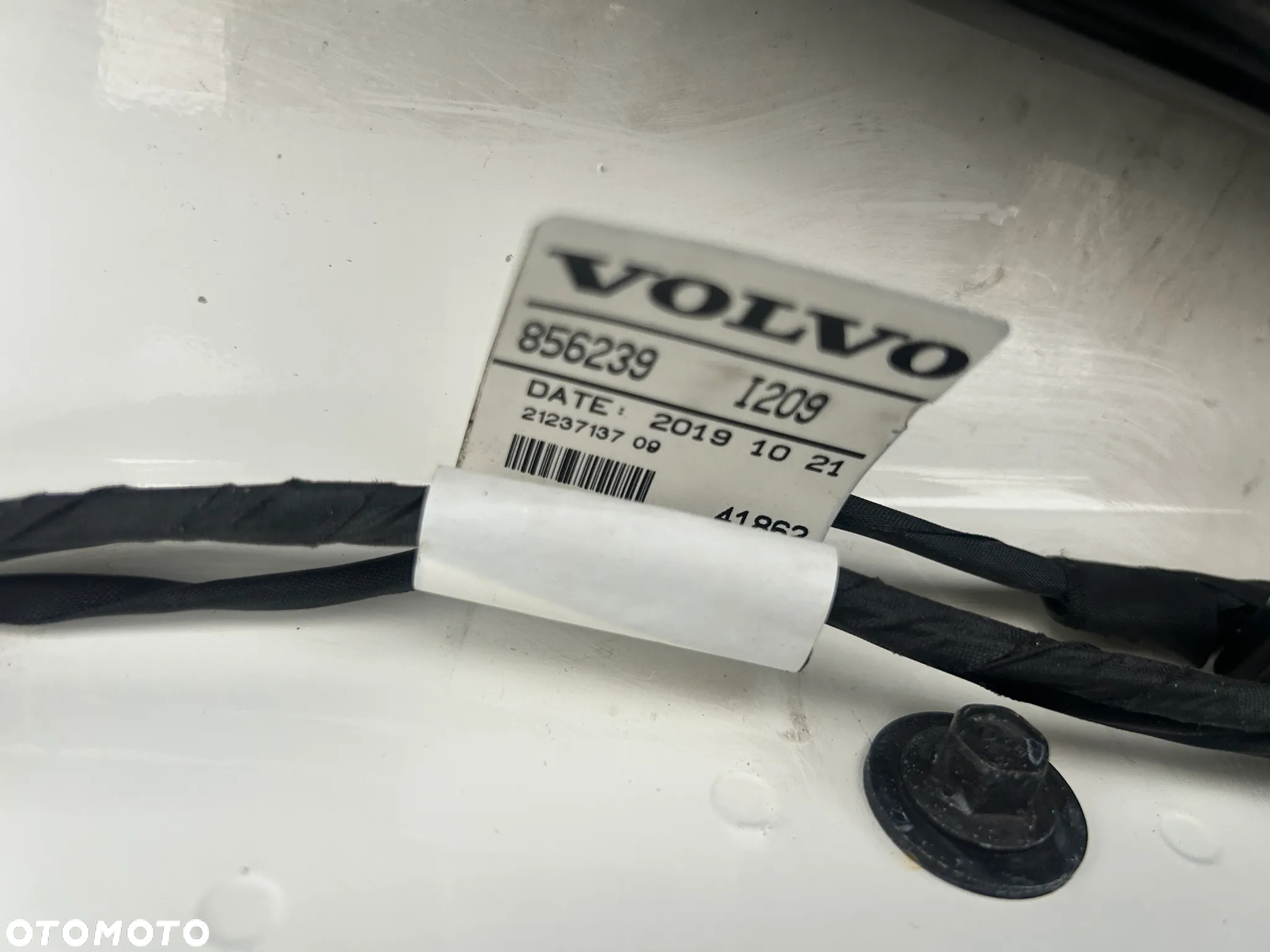 Volvo FH 460 GAZ LNG + DIESEL / PRZEBIEG TYLKO 557 767 KM / 2019 ROK !! - 15
