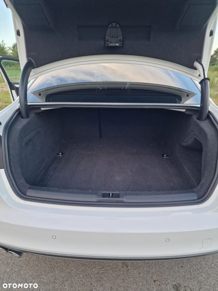 Audi A4 ver-2-0-tdi-clean-diesel-quattro - 24
