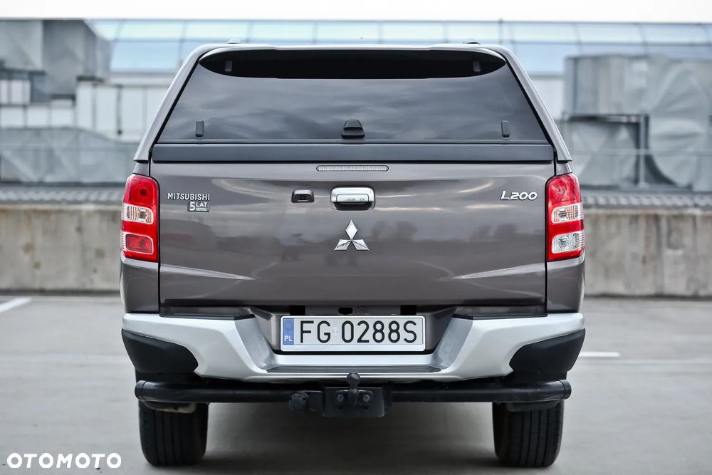 Mitsubishi L200 - 11