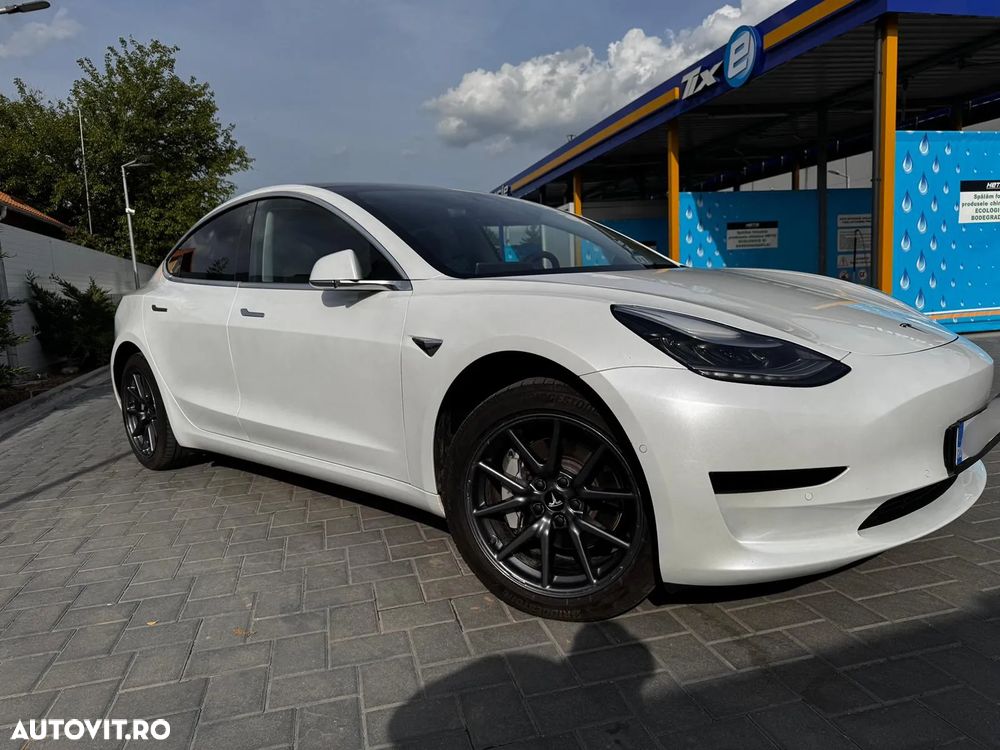 Tesla Model 3 Standard Reichweite Plus Hinterradantrieb - 2