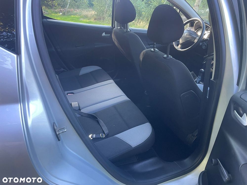 Peugeot 207 1.4 16V Trendy - 7
