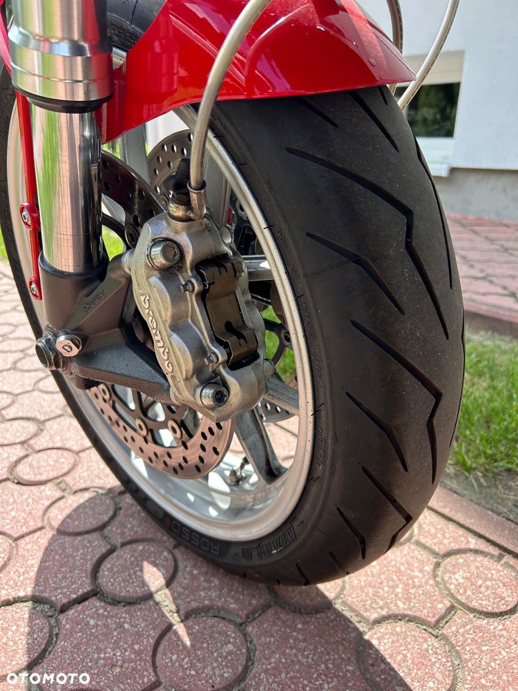 Ducati Monster - 10