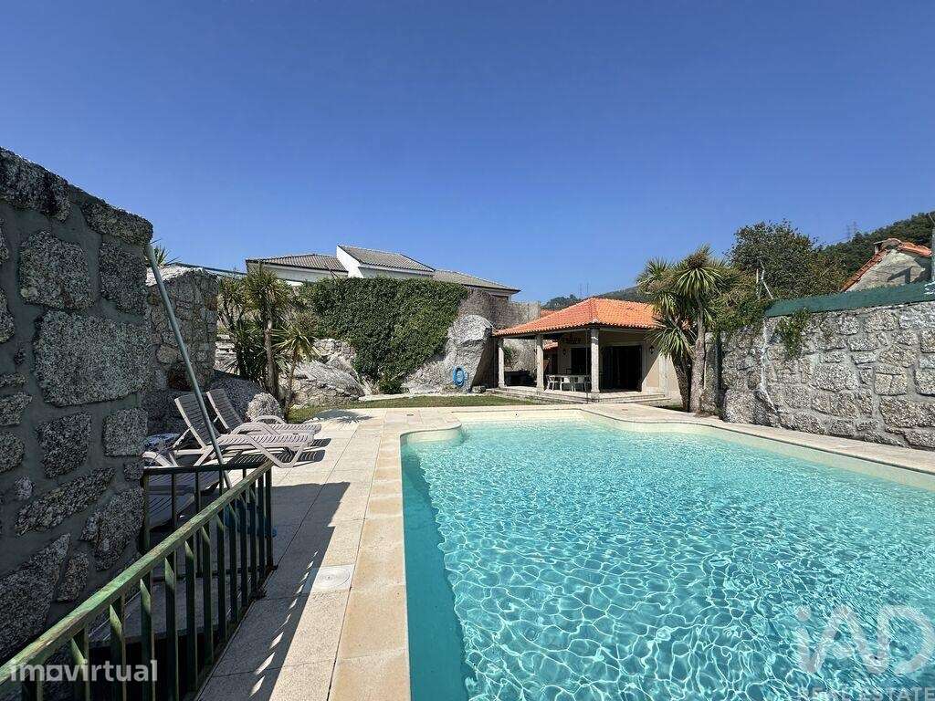 Casa / Villa T6 em Ventosa e Cova de 283 m2 - Grande imagem: 2/40