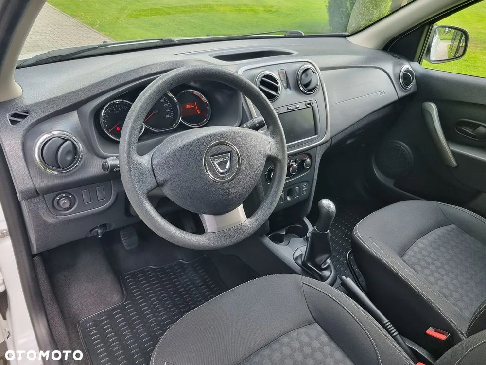 Dacia Sandero 1.2 16V 75 Laureate - 13