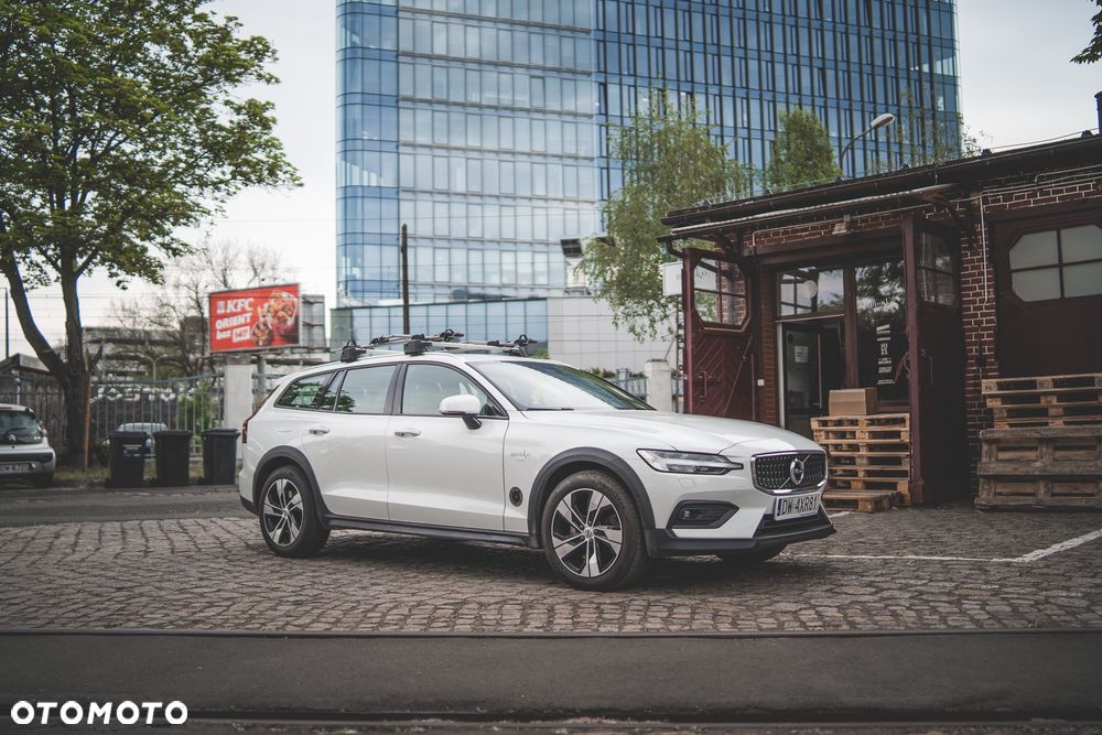 Volvo V60 Cross Country Pro D4 AWD, 2019