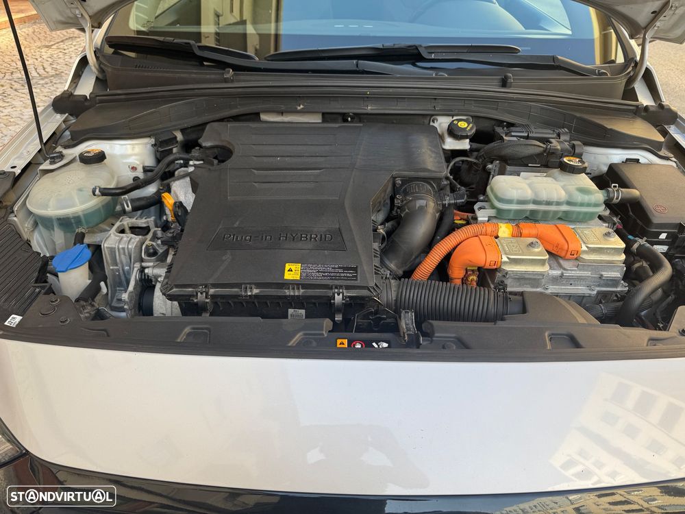 Hyundai Ioniq 1.6 GDI PHEV Tech - 4