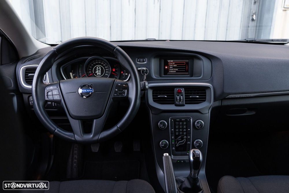 Volvo V40 Cross Country 1.6 D2 Kinetic - 8