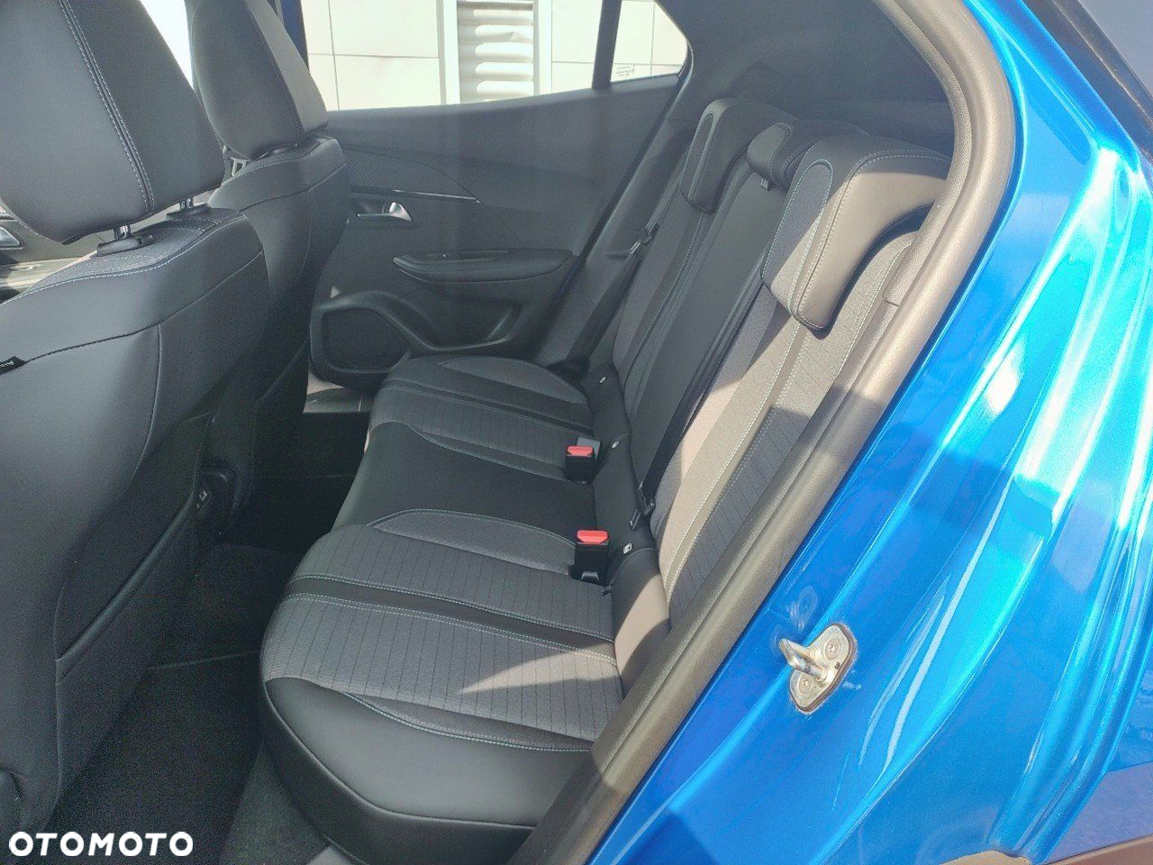 Peugeot 2008 1.2 PureTech Allure Pack S&S EAT8 - 10