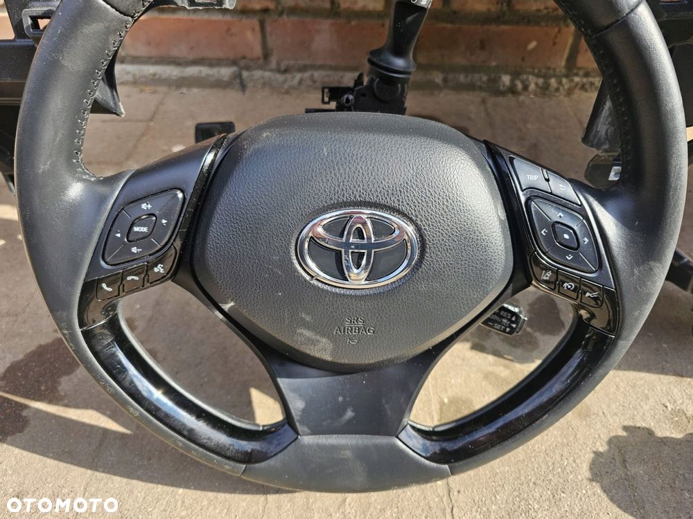 konsola airbag pasy komplet toyota chr i lift 2022 rok - 3