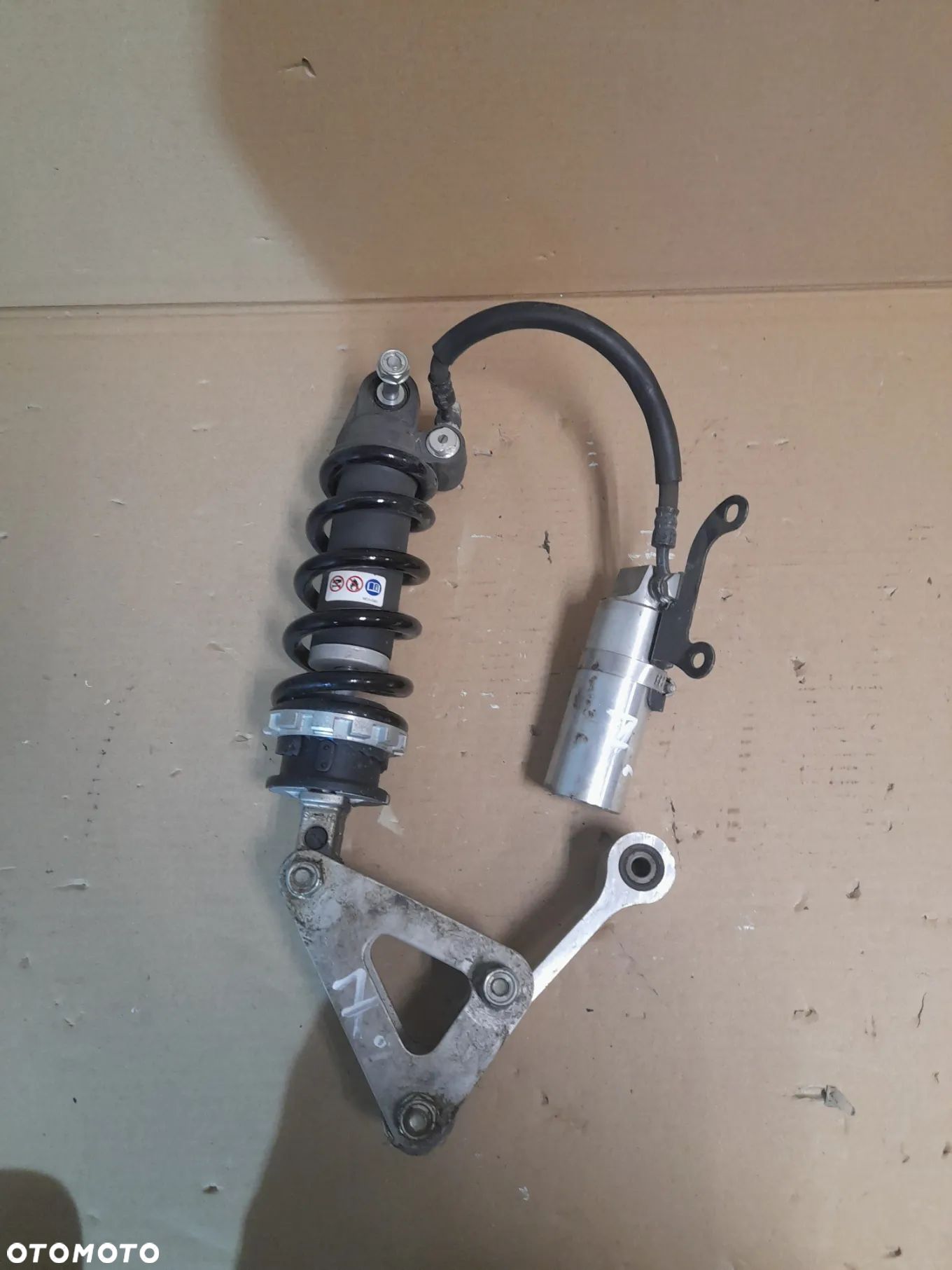 = HONDA CBR 600 F4 AMORTYZATOR TYŁ ORYGINAŁ - 1
