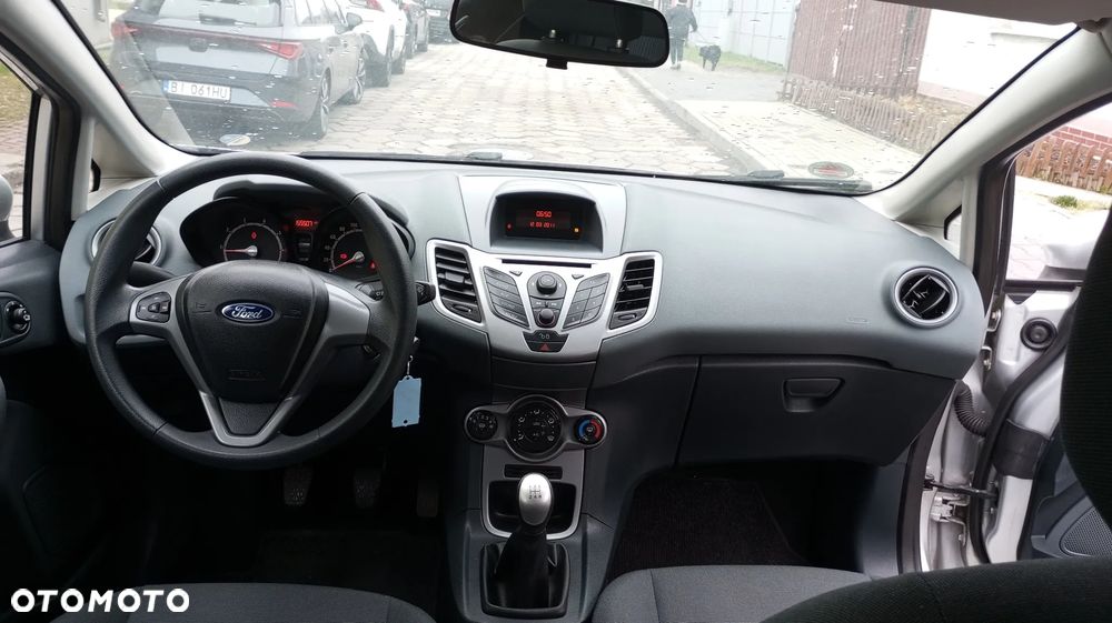 Ford Fiesta - 11