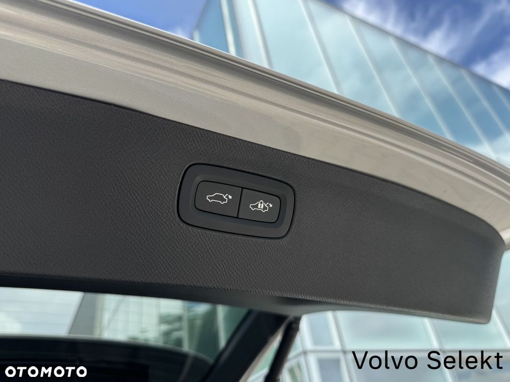 Volvo XC 90 - 31
