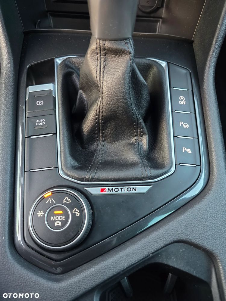 Volkswagen Tiguan 2.0 TDI SCR 4Motion DSG IQ.DRIVE - 18