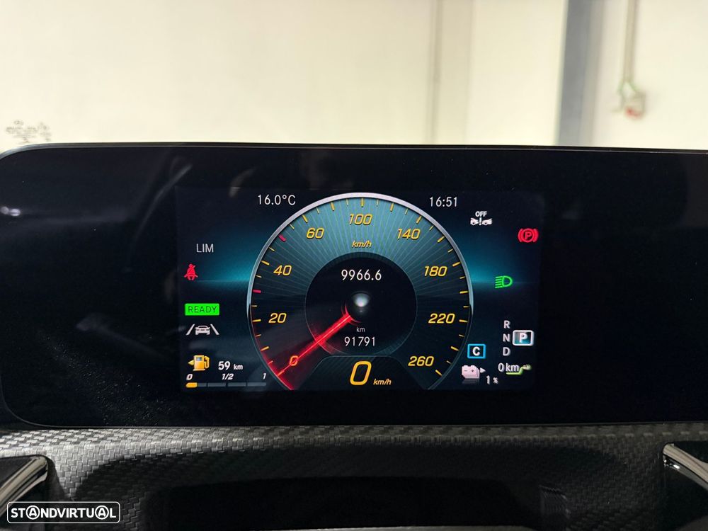 Mercedes-Benz CLA 250 - 19