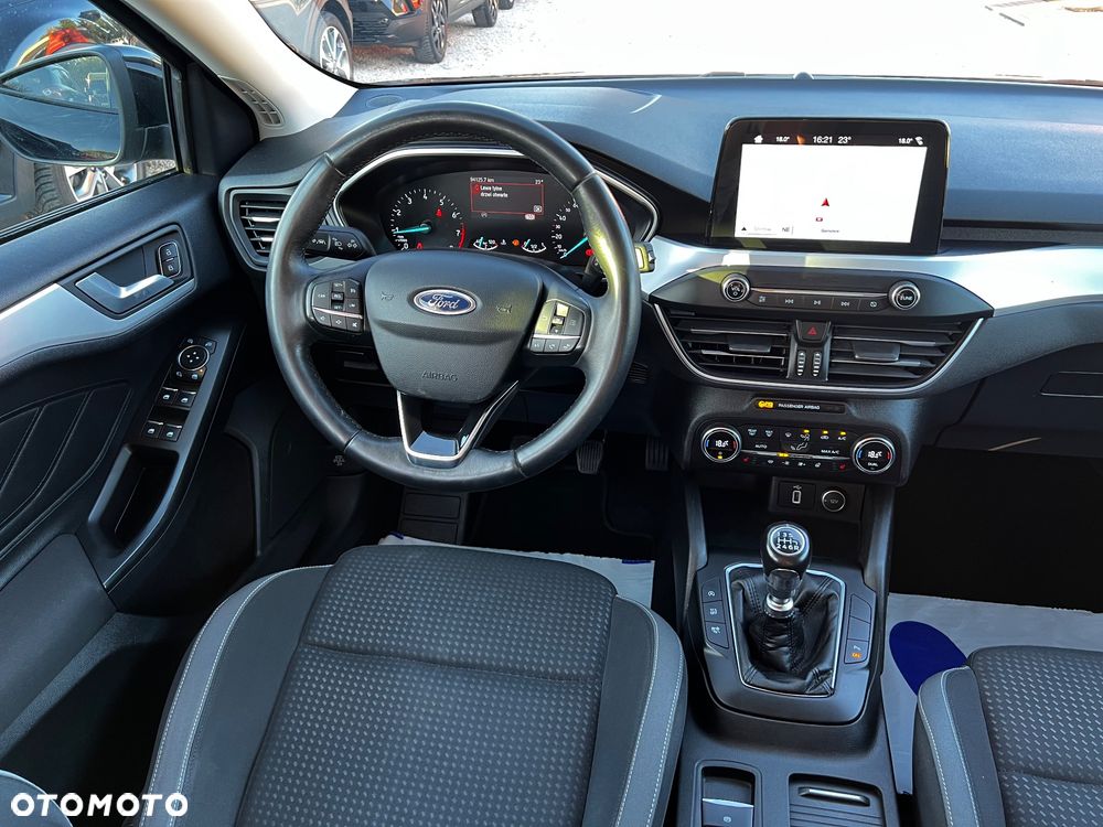 Ford Focus - 19
