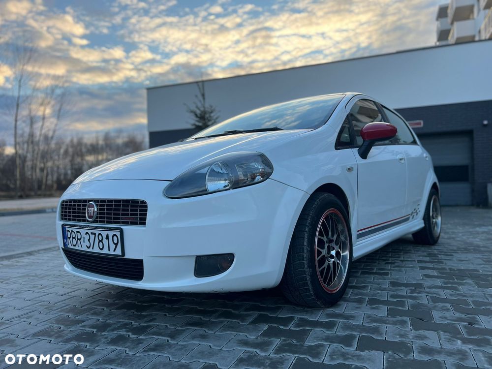 Fiat Punto - 16
