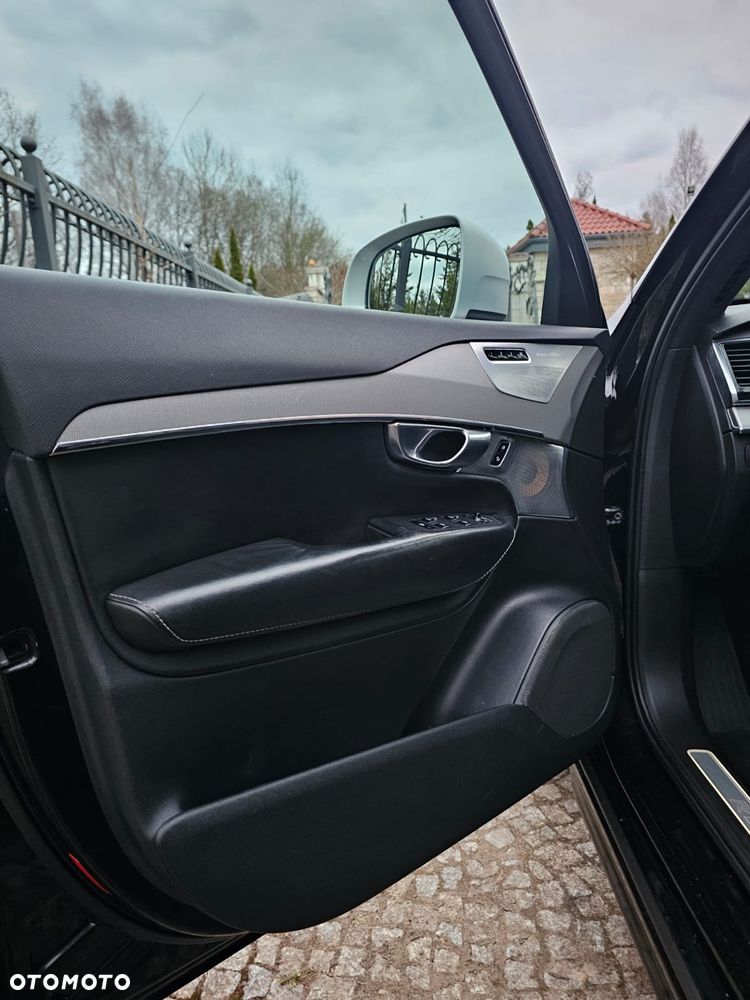 Volvo XC 90 D5 AWD R-Design - 9