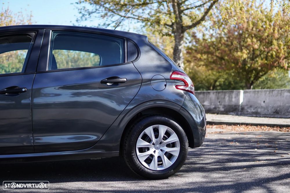 Peugeot 208 1.2 PureTech Style - 14