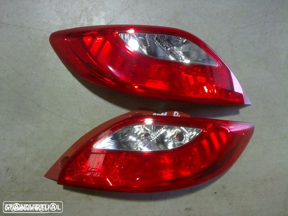 Farolins Mazda 2 2011 - 1