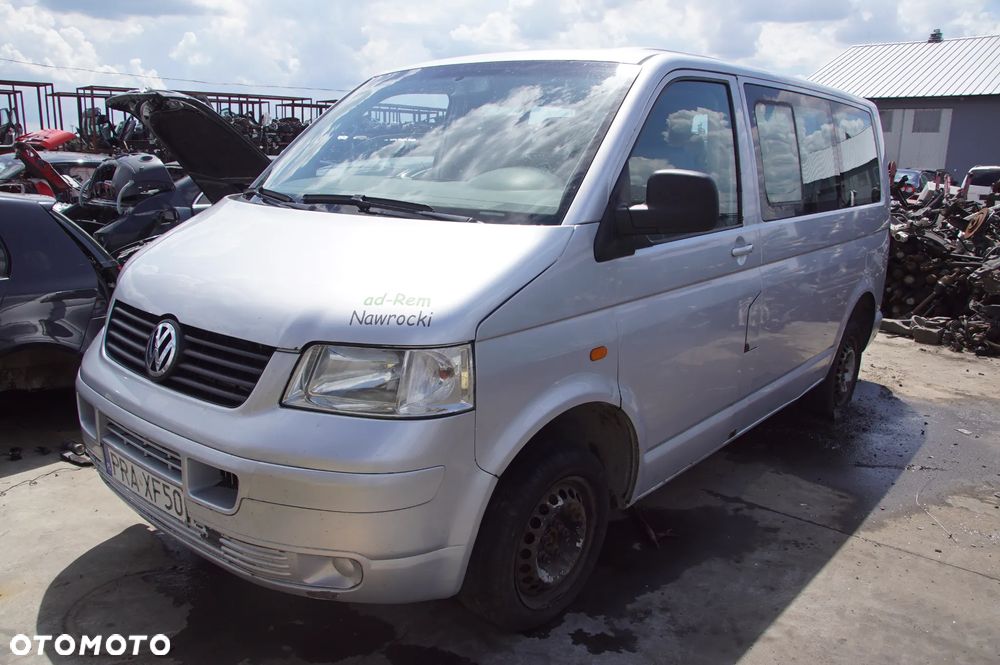 Auto na części 692324777 transporter T5 caravelle 1.9 TDI AXB skrzynia FJL lakier la7w ćwiartka drzwi zderzak maska lampa silnik skrzynia wtryskiwacz felga amortyzator fotele skup aut złomowanie kasacja szrot złomowisko skup aut - 15