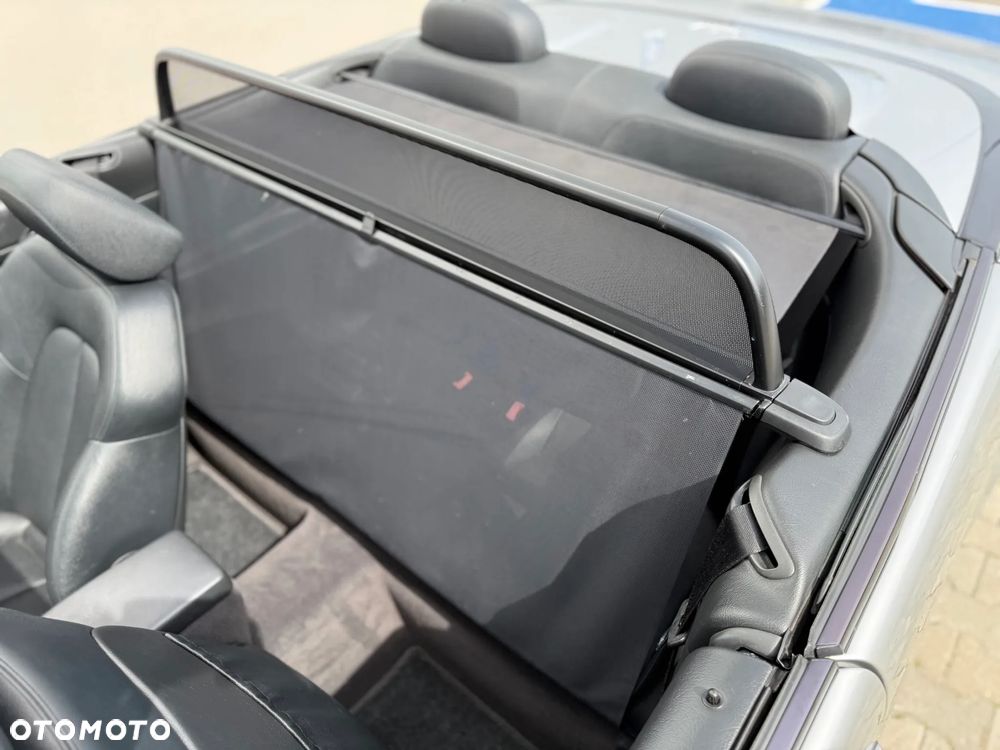 Mercedes-Benz CLK - 23