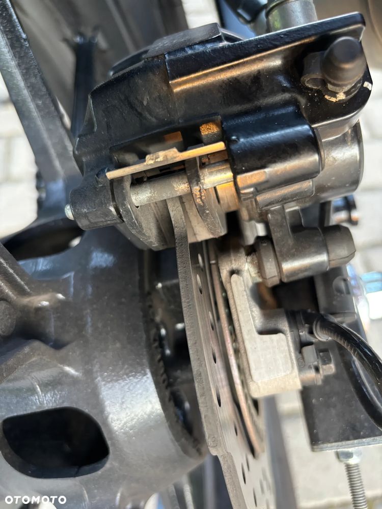 Suzuki GSX - 30
