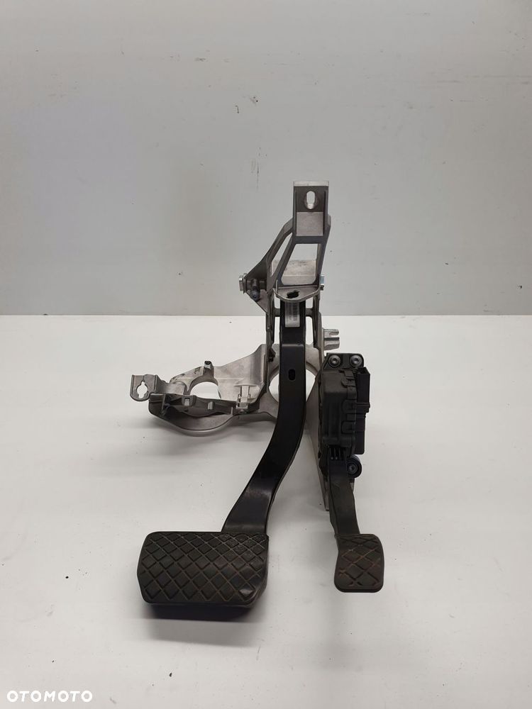 PEDAŁ PEDAŁY GAZU KOMPLET AUDI A6 C6 4F1723117E - 1