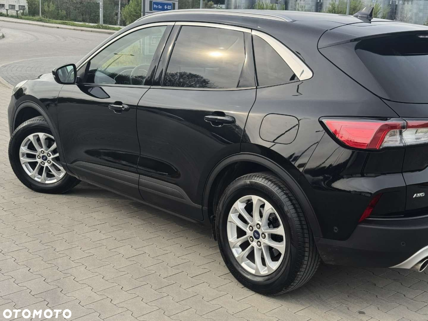 Ford Kuga 2.0 EcoBlue AWD Titanium X - 19
